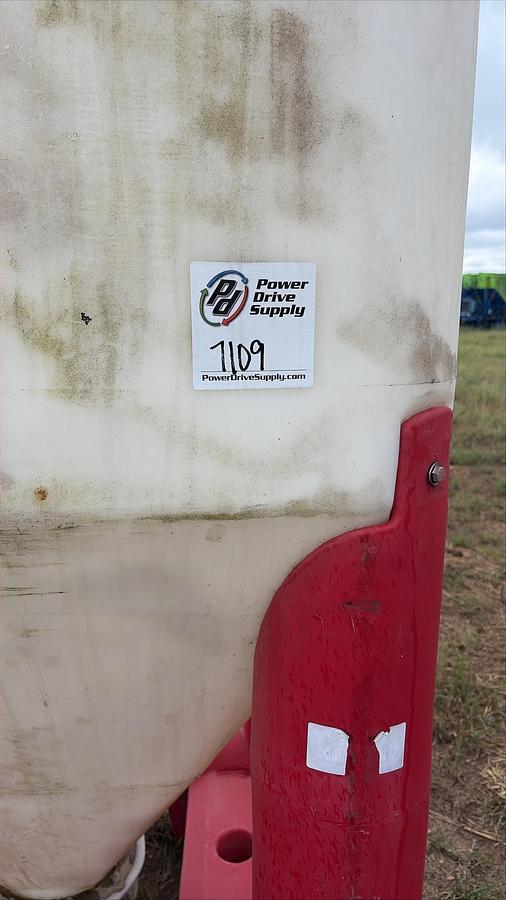 Used Snyder Flow Master Hopper