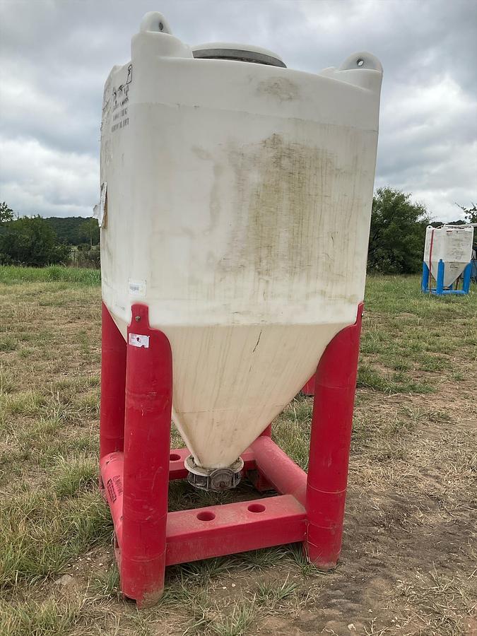 Used Snyder Flow Master Hopper