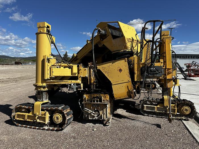 Used 1997 Gomaco GT-3600 Curb & Gutter Machine