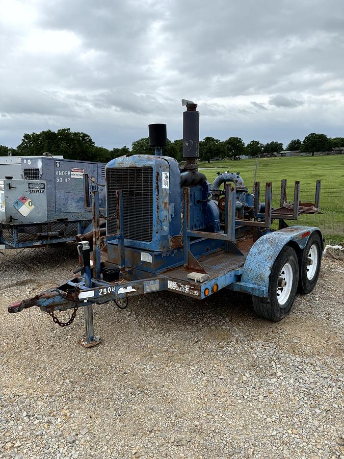 Used Trailered Detroit Engine, Water Pump