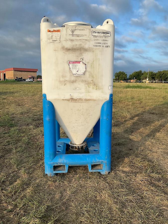 Used Snyder Flow Master Hopper