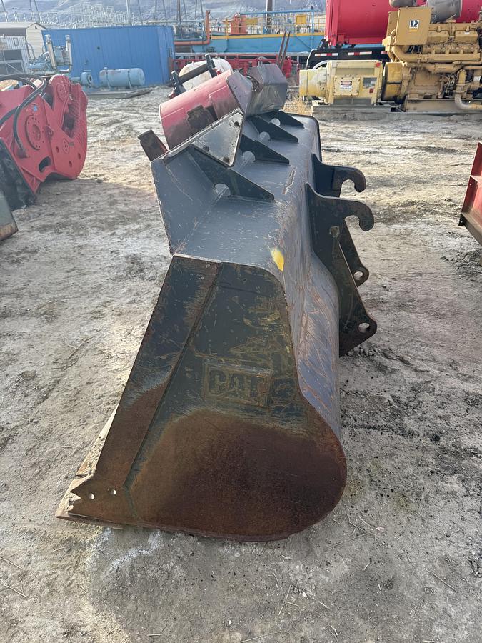 Used CAT Loader Bucket (100 inch wide)