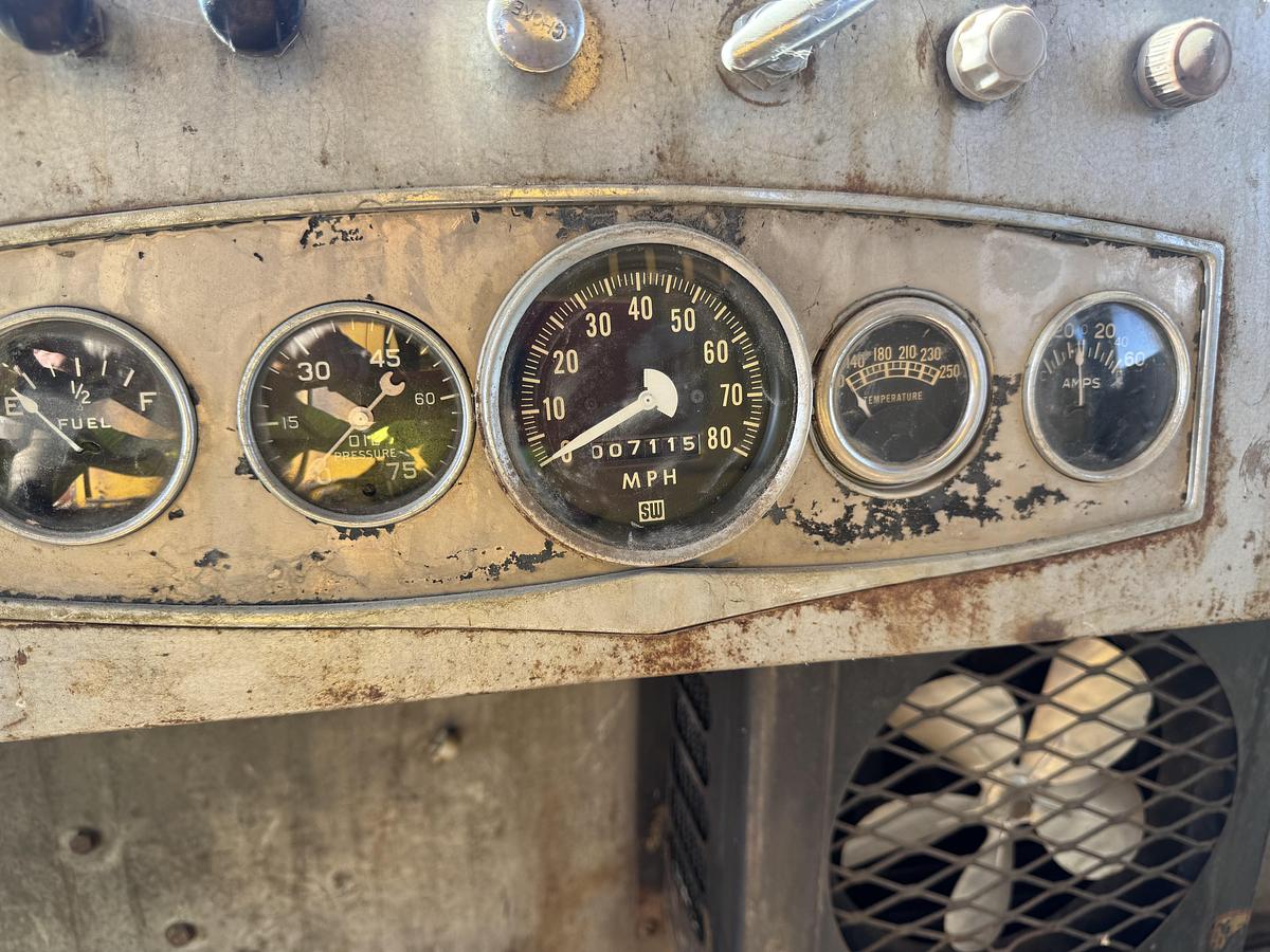 Used OSHKOSH W-1700-15-CR