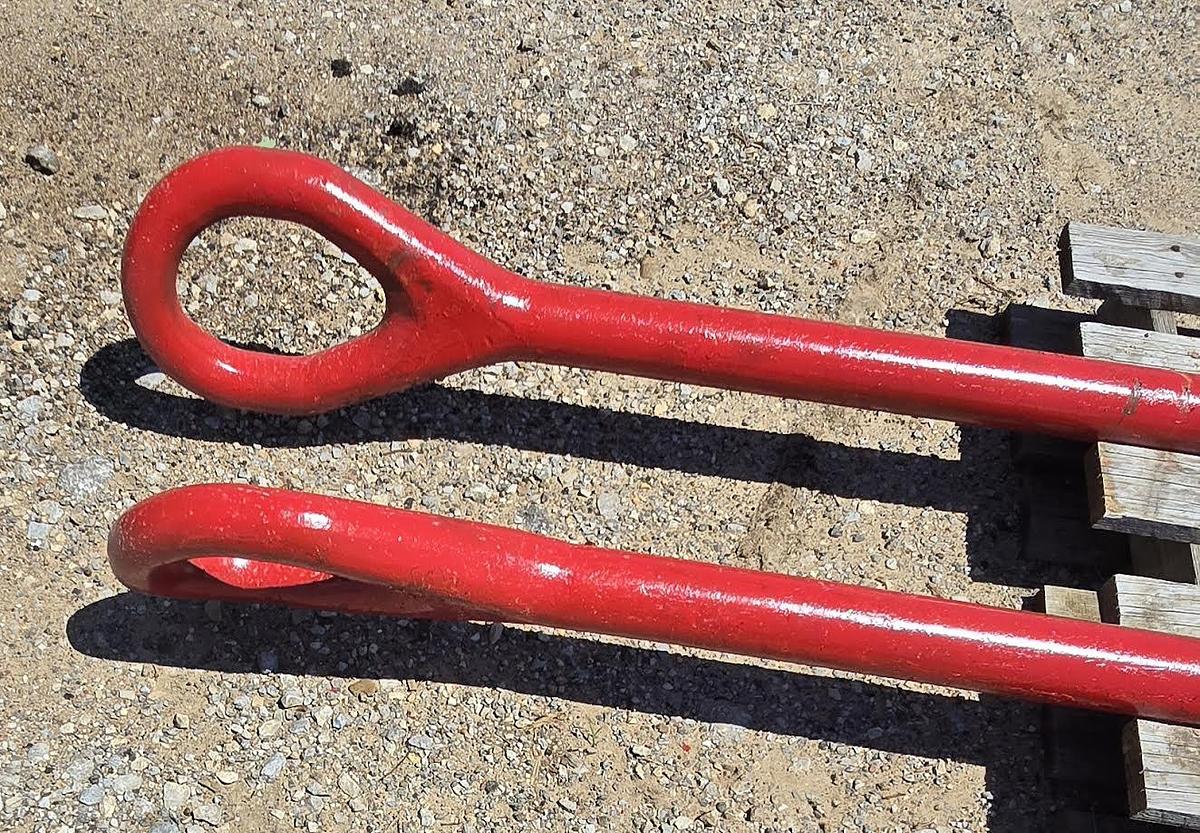 Used Pair of Elevator Links/ Bails