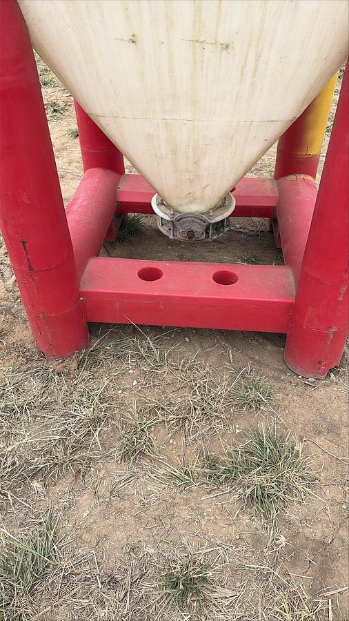 Used Snyder Flow Master Hopper