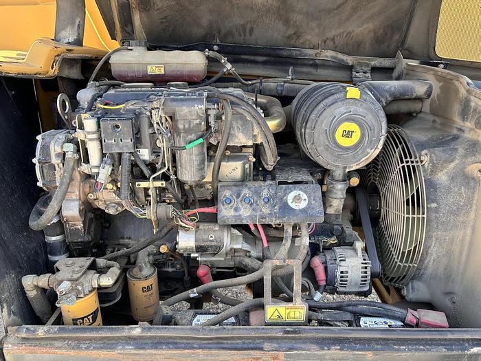 Used Caterpillar TH460B Telescopic Forklift