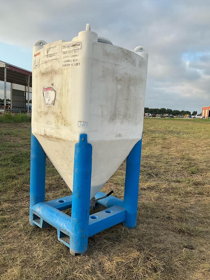 Used Snyder Flow Master Hopper