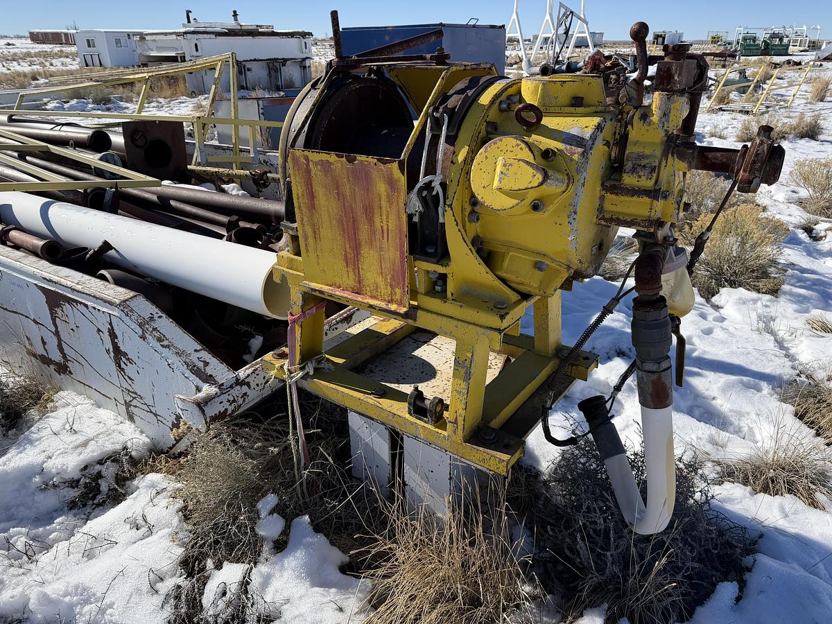 Used Junk Box with Pipe and Air Tugger Rig #323 