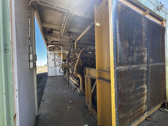 Used 2001 Cat 3508-B 800KW Generator