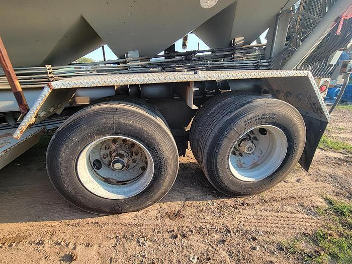 Used 2008 Appco Sand King FS-40 Portable Transfer Trailer