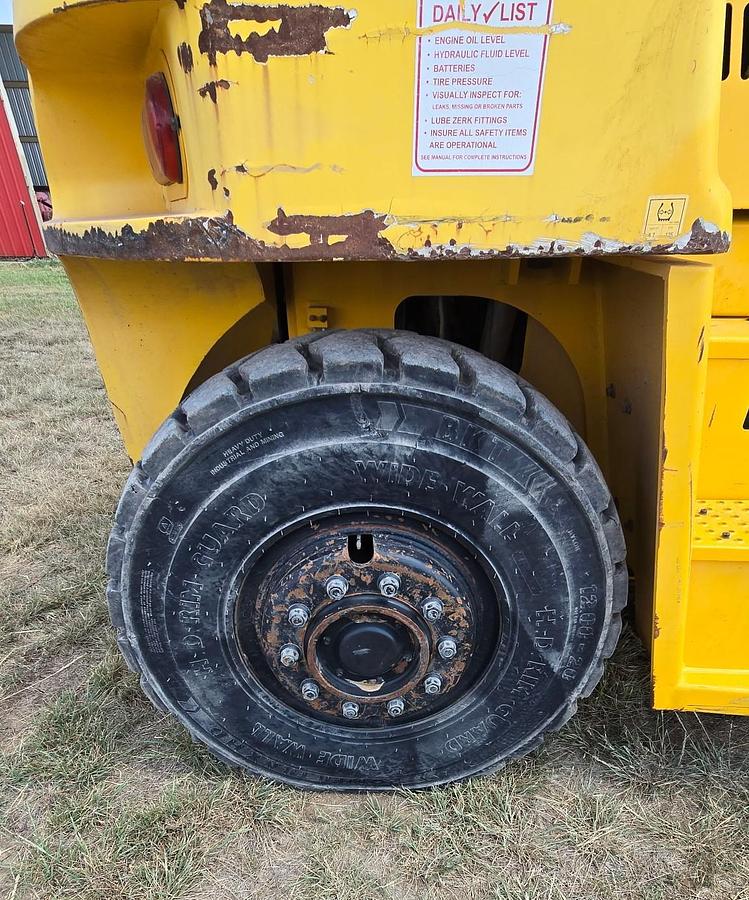 Used Hyundai 160D-7E Forklift