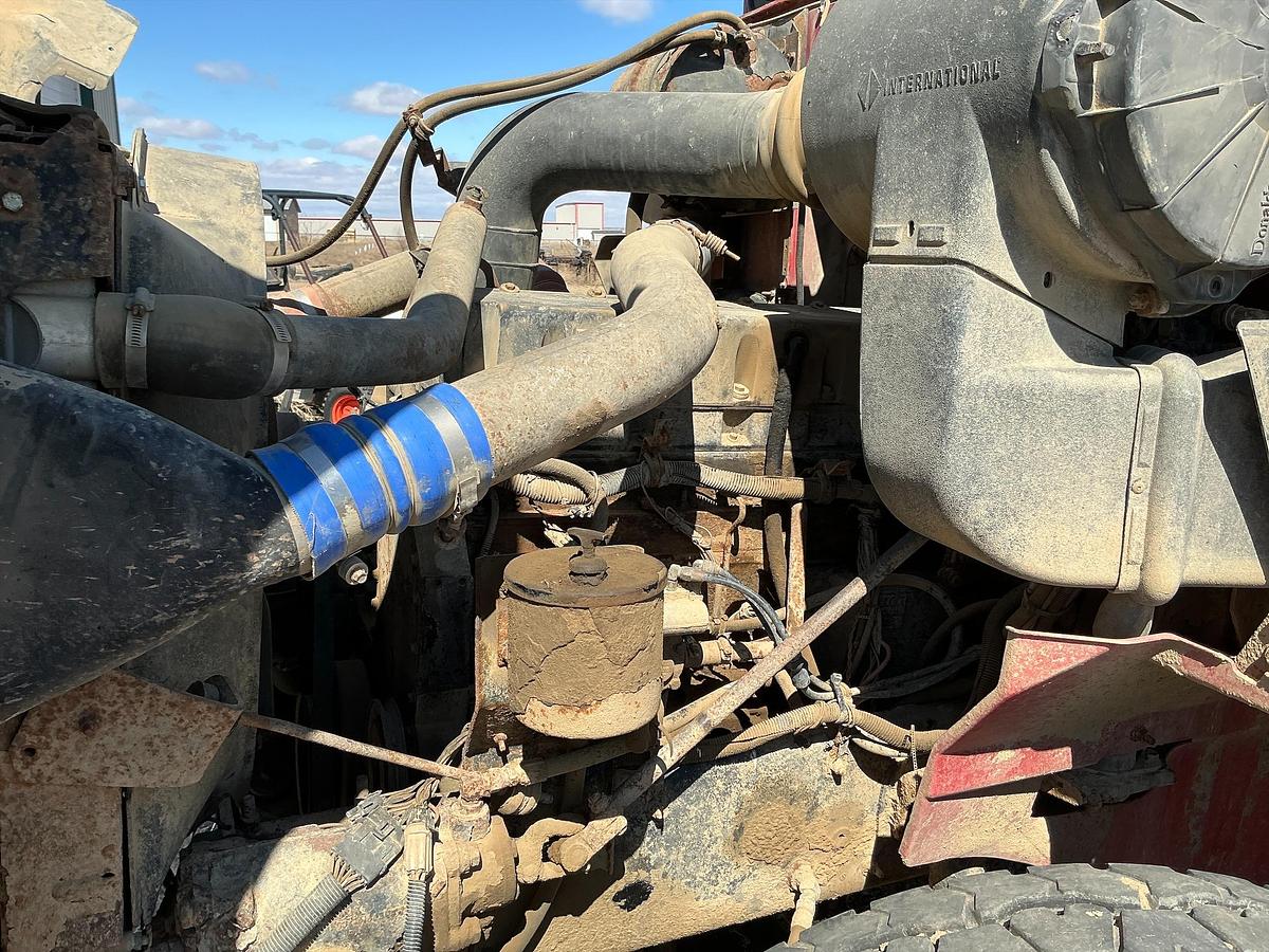 Used International Semi Winch Truck