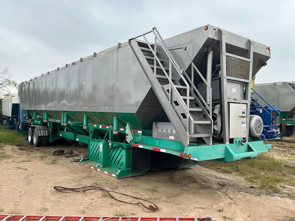 Used 2013 CHARLTON & HILL ESH-1701 T/A SAND HOGG TRAILER