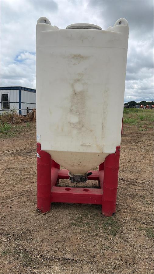 Used Snyder Flow Master Hopper 