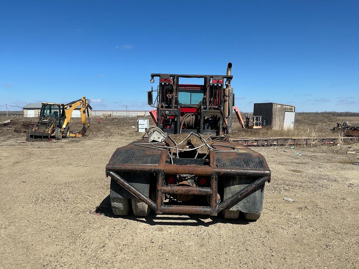Used International Semi Winch Truck 