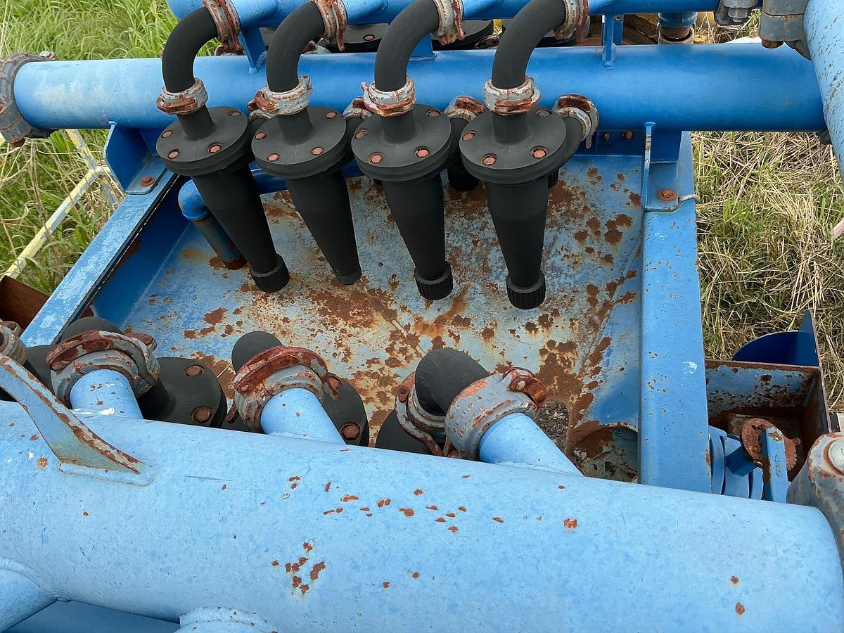 Used NOV Brandt Shale Shaker and Desander 