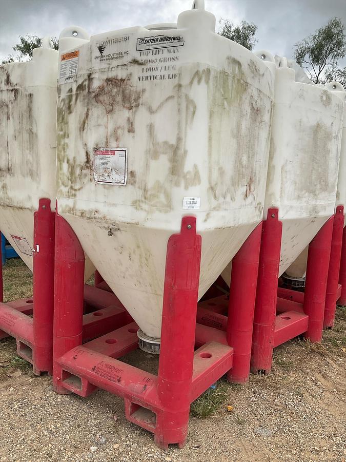 Used Snyder Flow Master Hopper