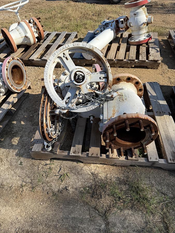 Used Chain Adjustable Sprocket 8" Valves 