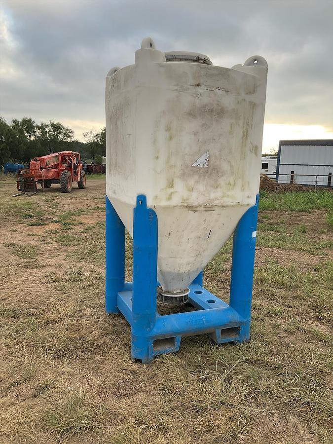 Used Snyder Flow Master Hopper