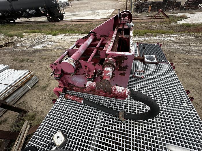 Used Mud Tank 230 BBL With Shaker