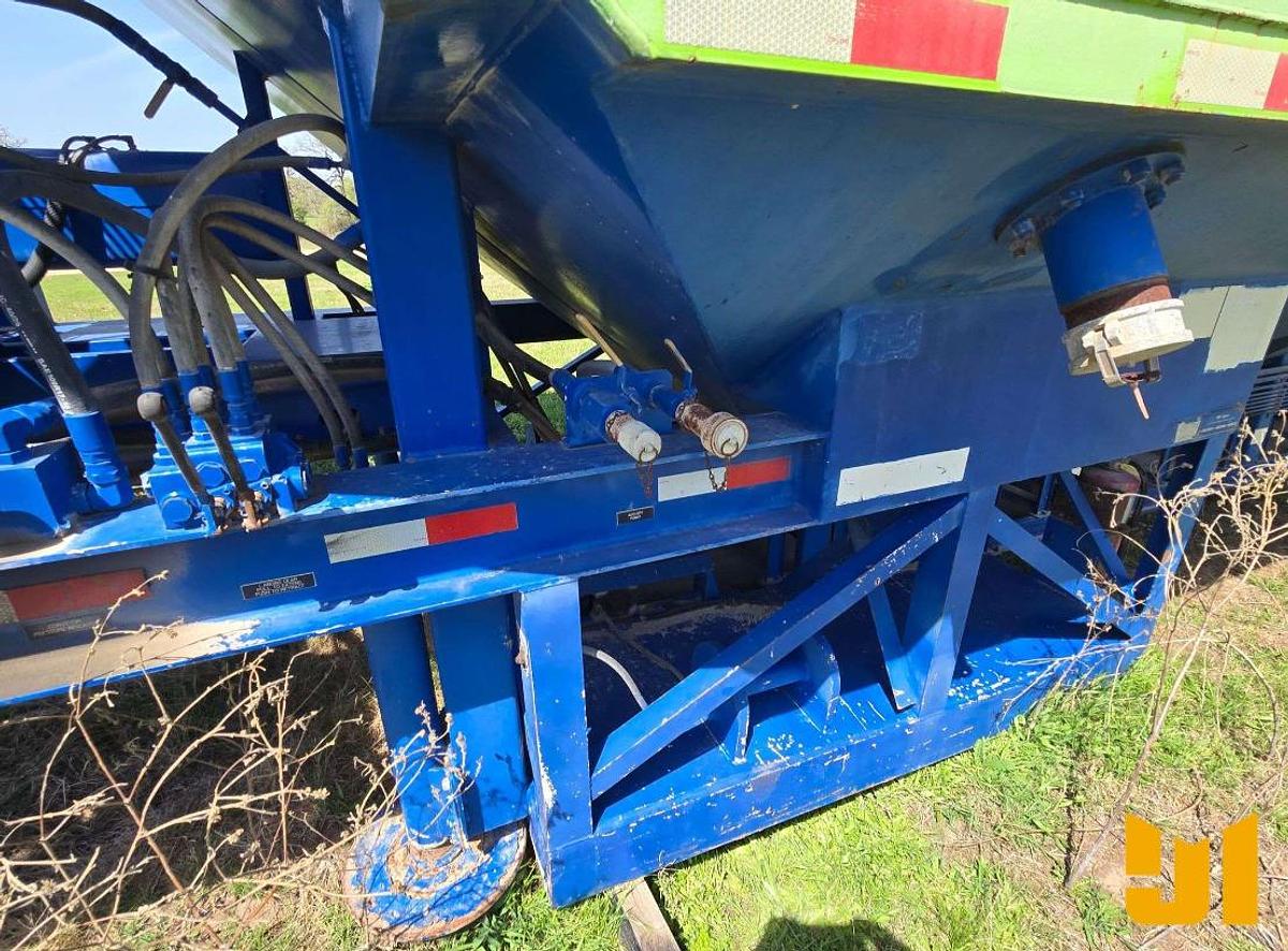 Used 2012 APPCO FS-40 T/A SAND HOG TRAILER