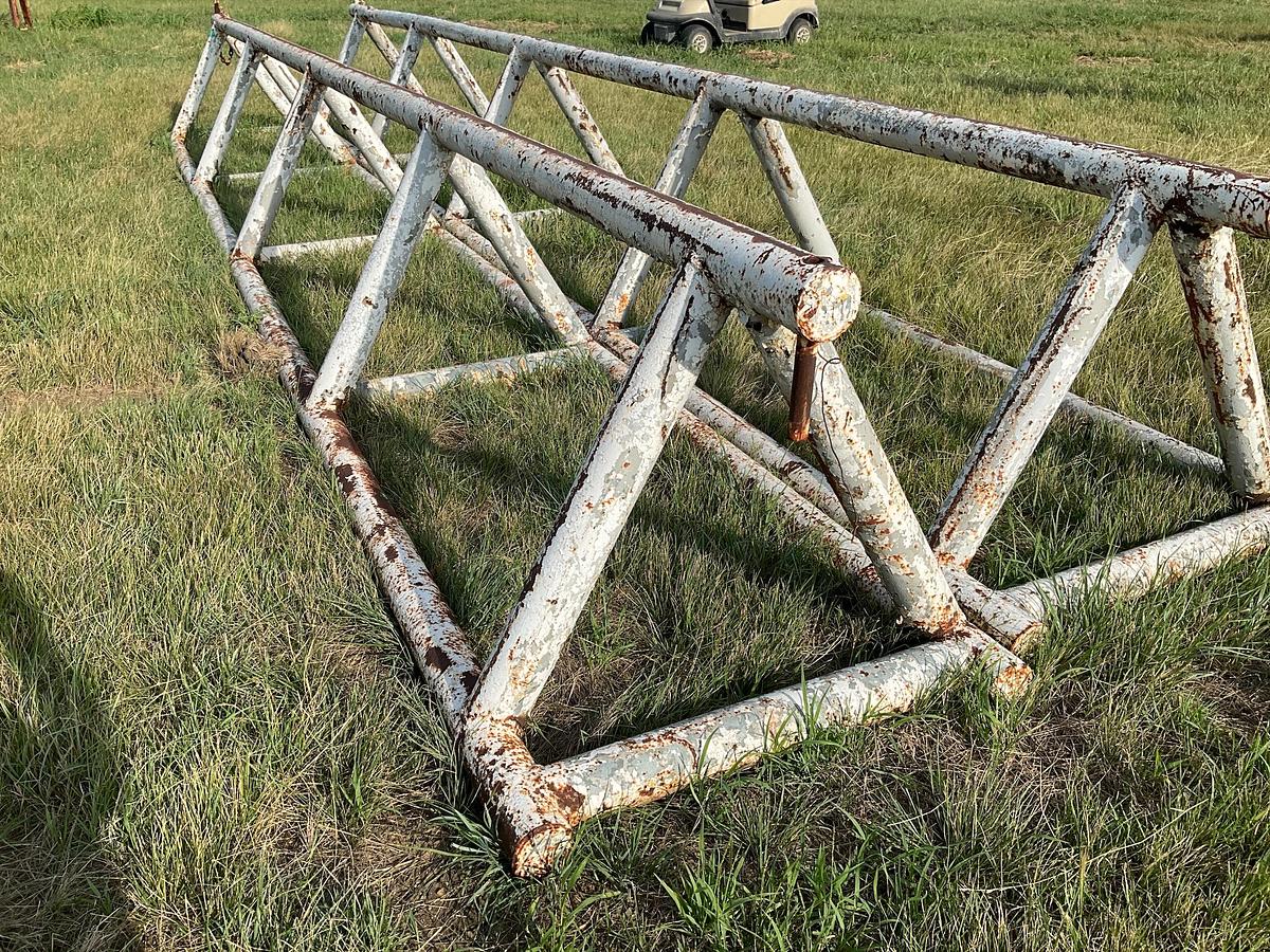 Used Pipe Racks – Set of 2