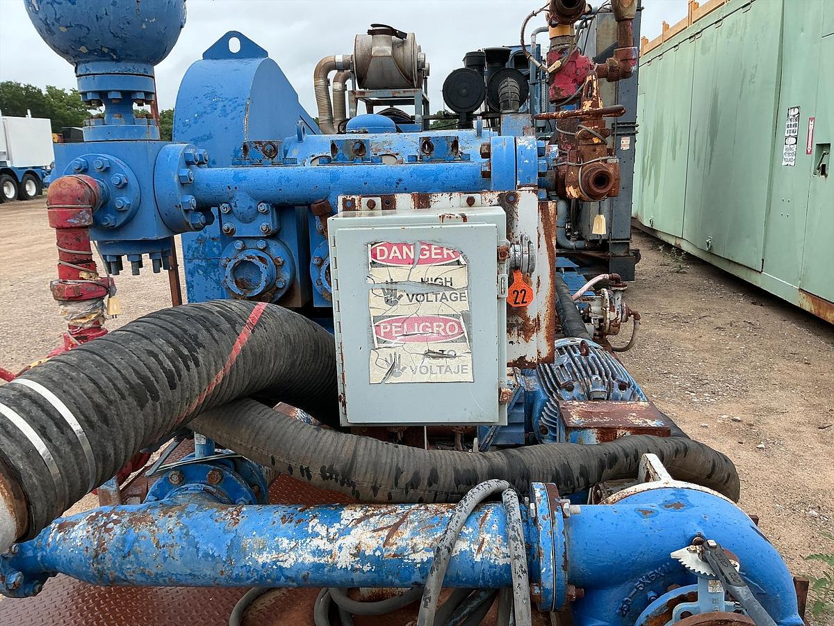 Used 2007 Sinocan MD8 Triplex Mud Pump
