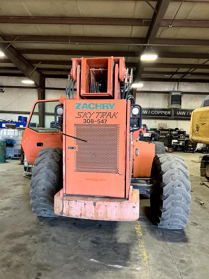 Used SKYTRAK 10042 JLG Reach Lift 