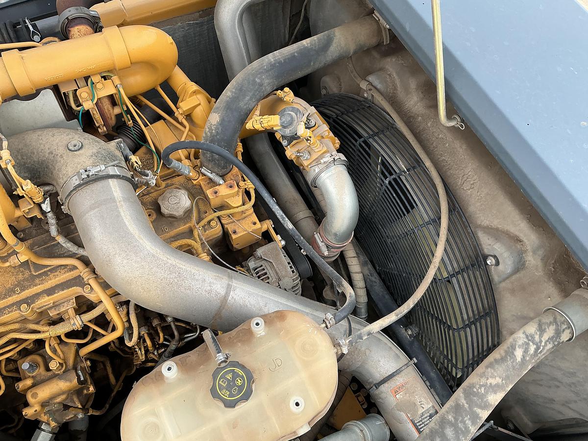 Used 2015 DEERE 350G-LC