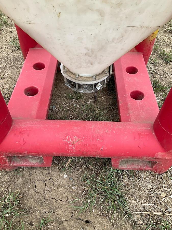 Used Snyder Flow Master Hopper