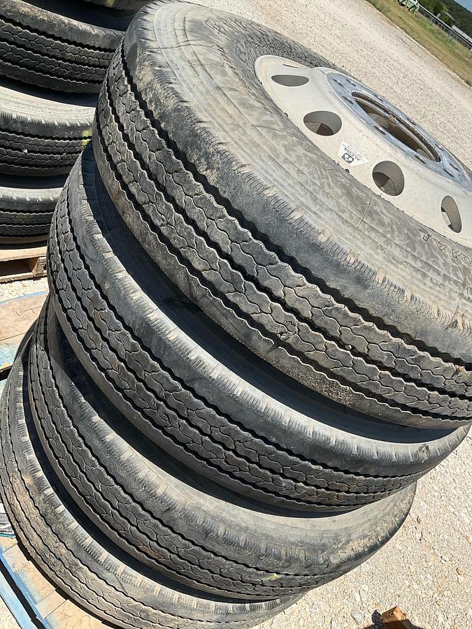 Used Firestone F5561 