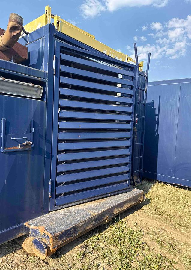 Used Tesco Top Drive House W/Detroit Diesel Series 60 500KW Diesel Generator Set