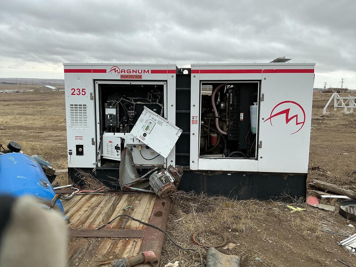 Used Magnum Magna-Plus Generator 235 