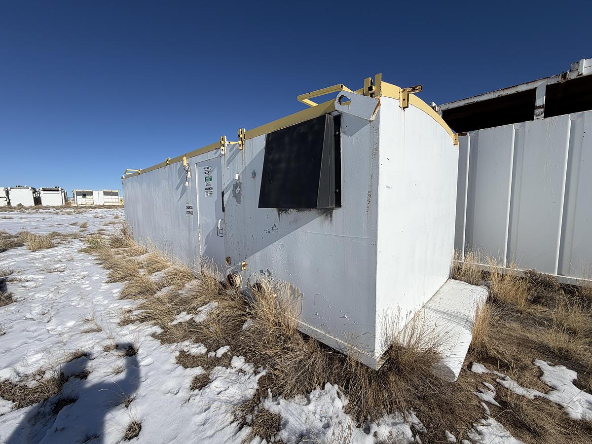 Used Dog House, Parts House, Rig #323 