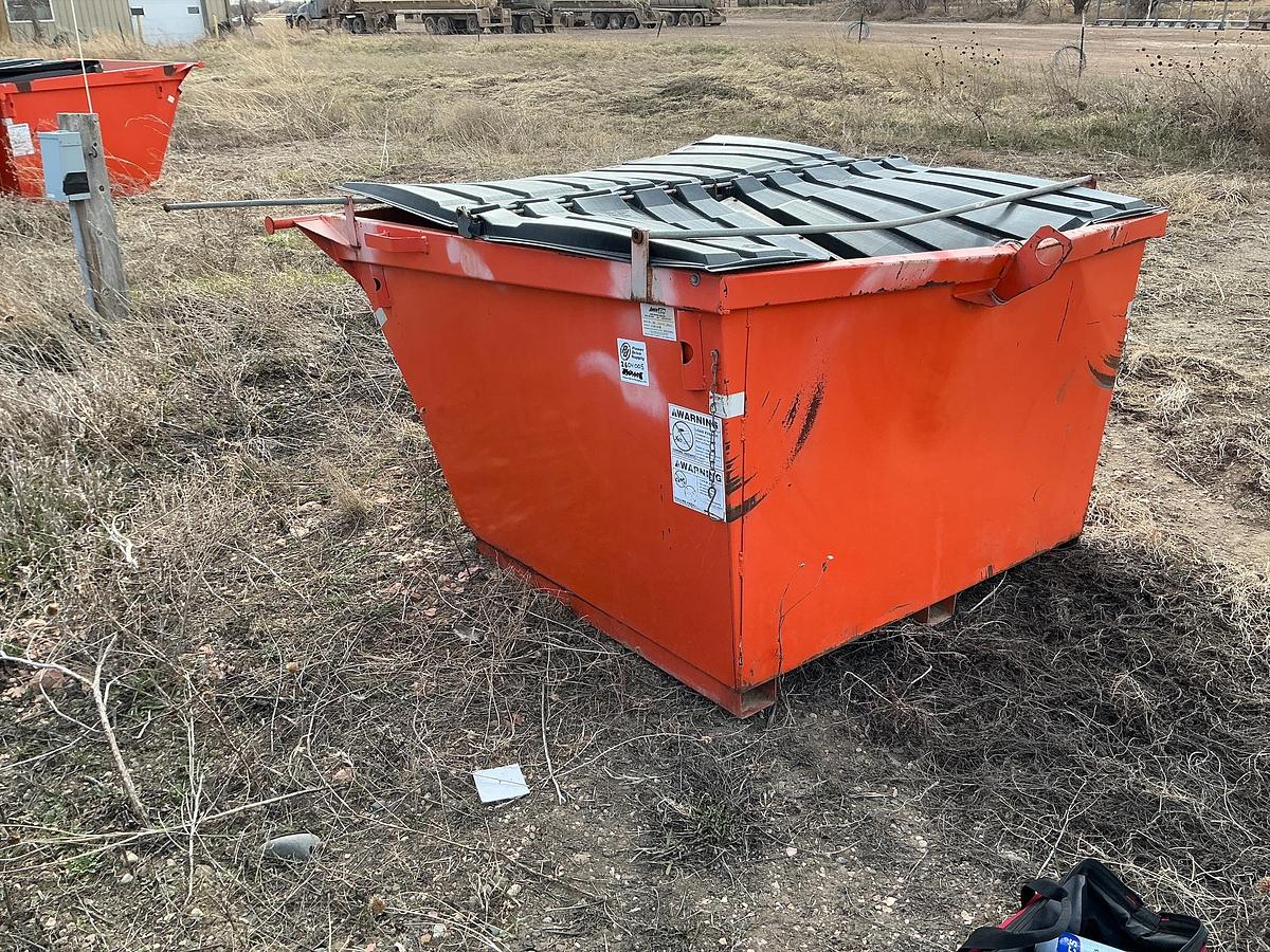 Used Ameri Kan Model 301 Dumpster