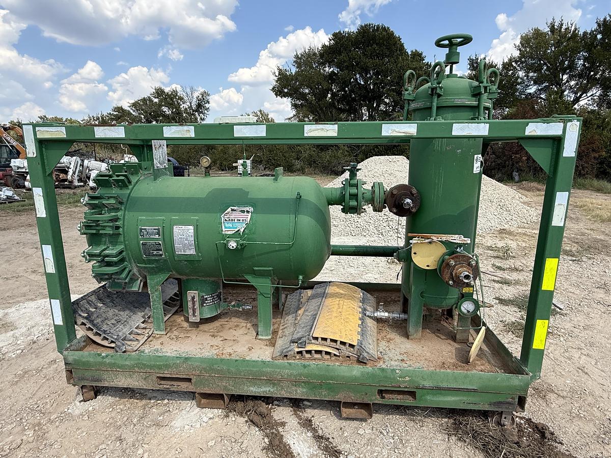 Used Facet HCS-738-236-FM Liquid Fuel Filter/Separator