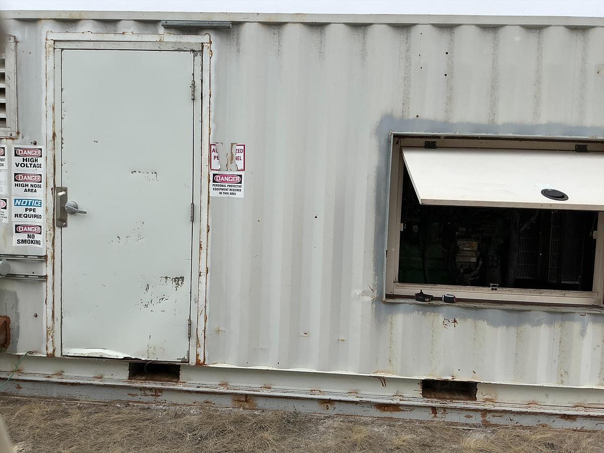 Used 2007 John Deere 250kw Generator