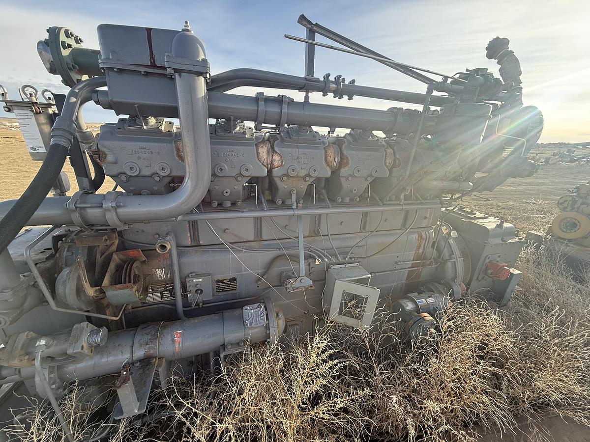 Used 2001 WAUKESHA F3524 GSI Diesel Engine