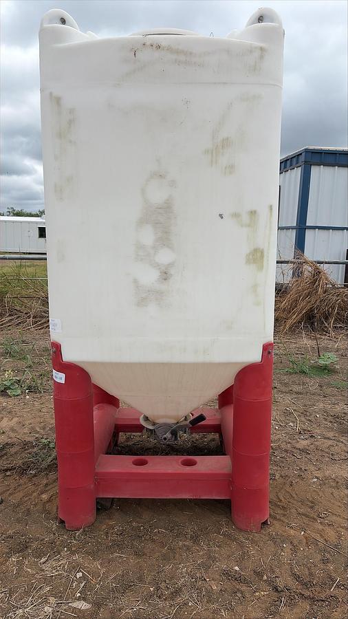 Used Snyder Flow Master Hopper