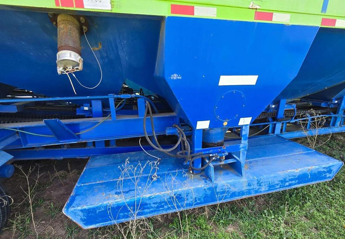 Used 2012 APPCO FS-40 T/A SAND HOG TRAILER