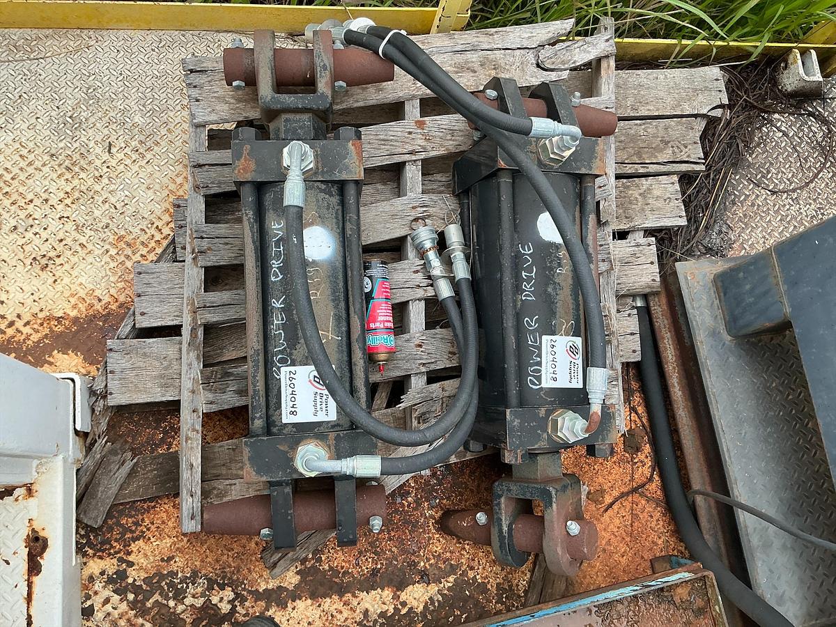 Used Hydraulic Cylinders 2x 