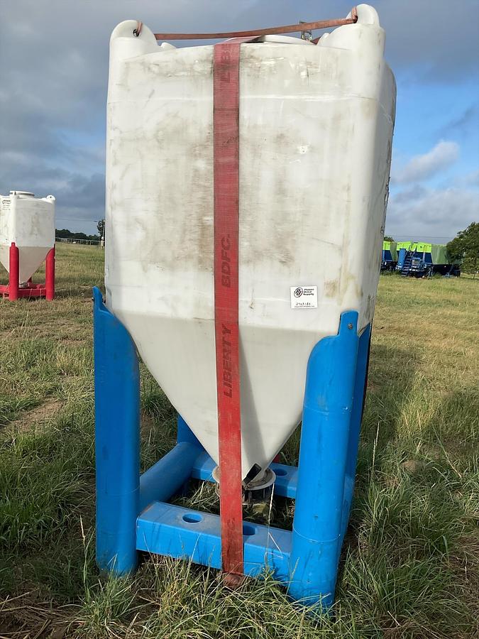 Used Snyder Flow Master Hopper