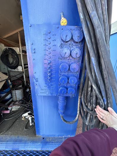 Used Tool shed Skid 7'x32'