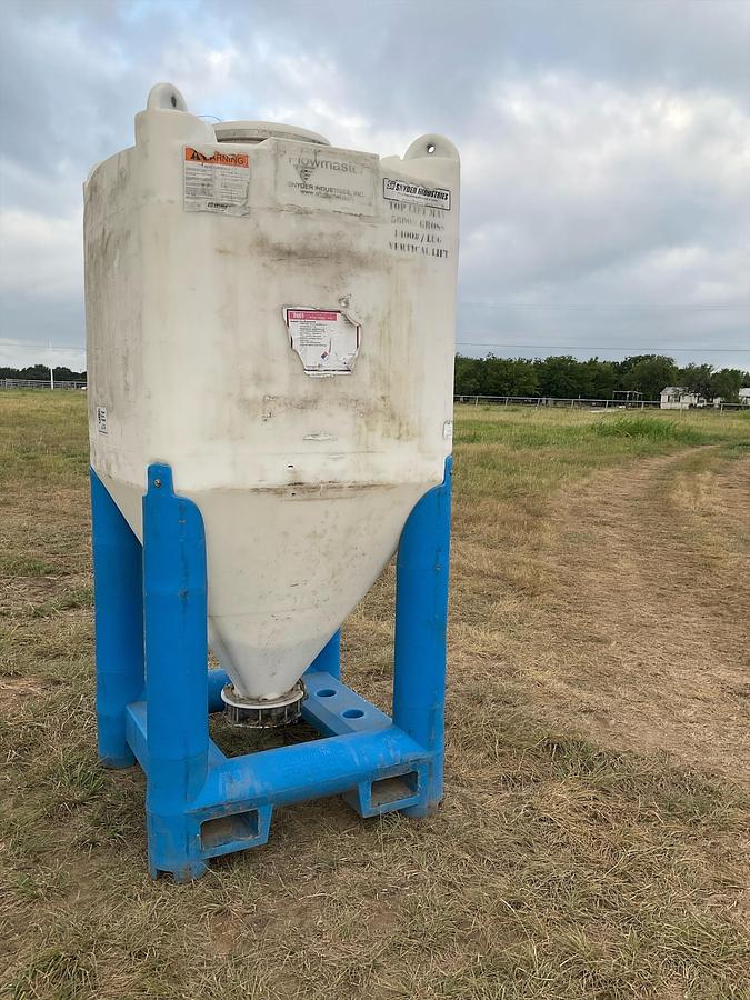 Used Snyder Flow Master Hopper