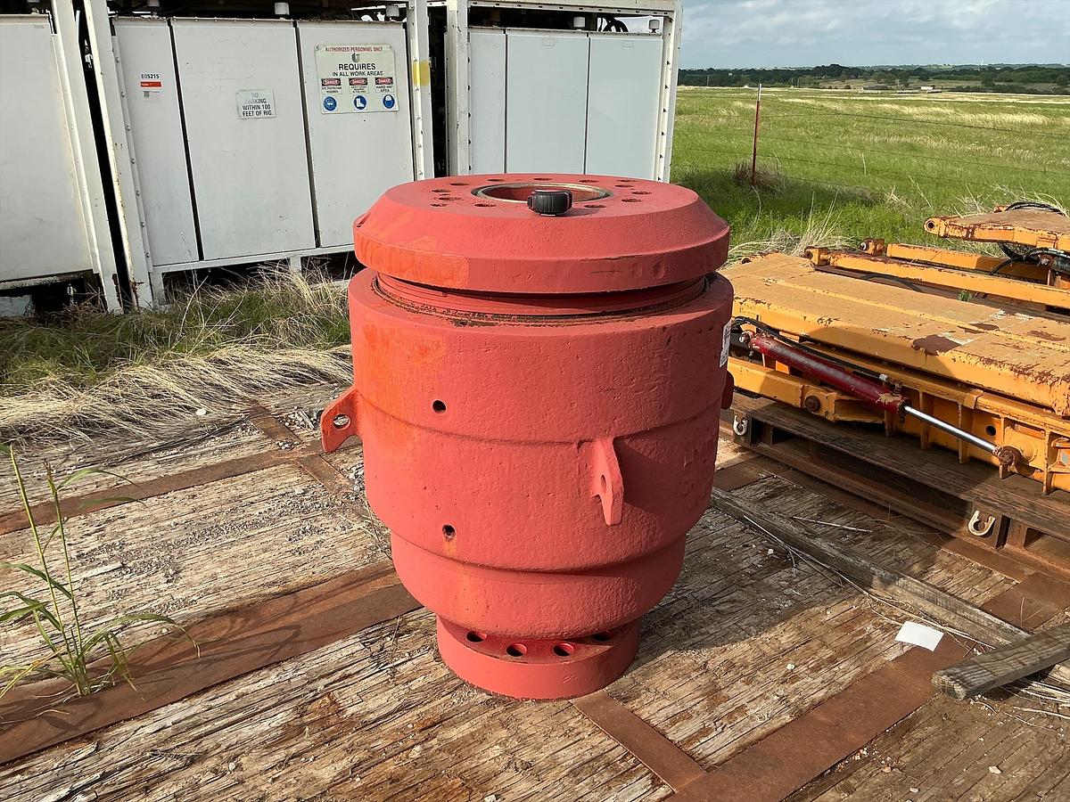 Used Hydril 11x5000 Annular BOP