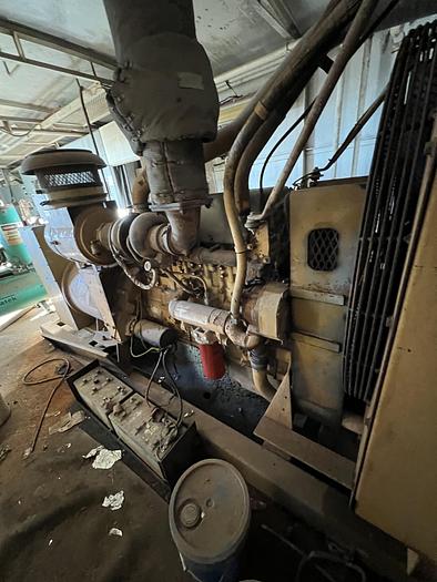 Used 2005 Cat C15 Magnamax 380kw generator