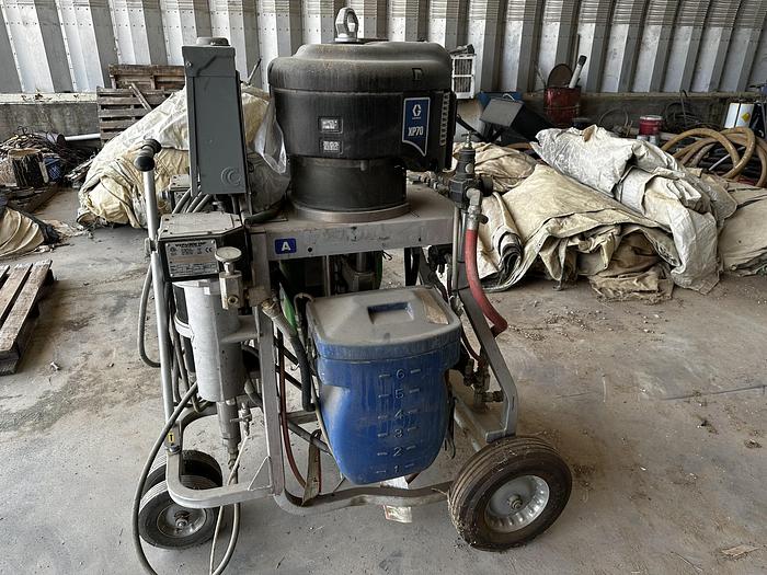 Used Graco Graco Xtreme Mix Component Sprayer