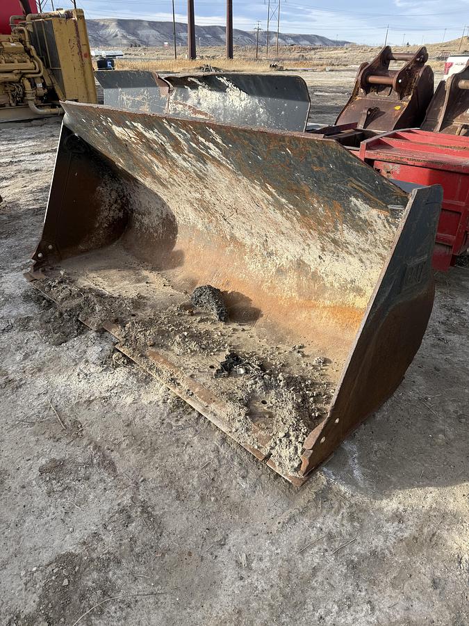Used CAT Loader Bucket (100 inch wide)