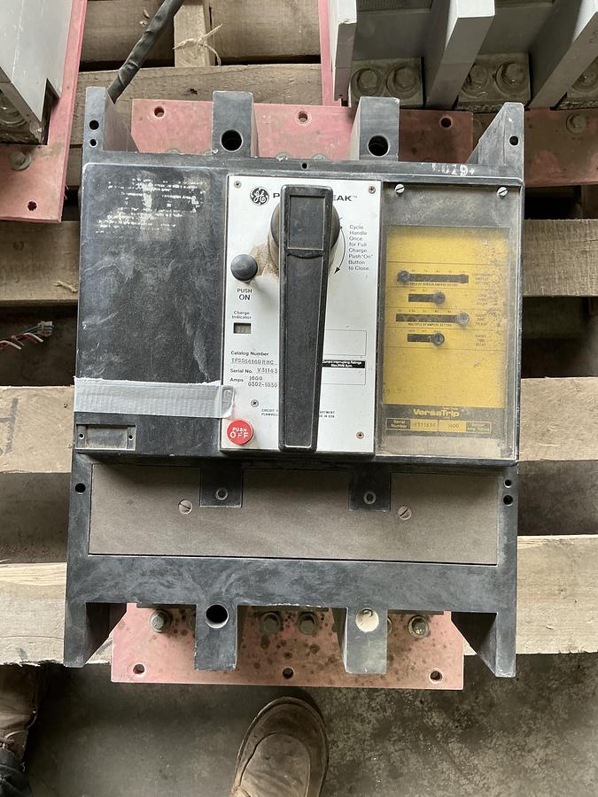 Used Molded Case Vacuum Circuit Breaker