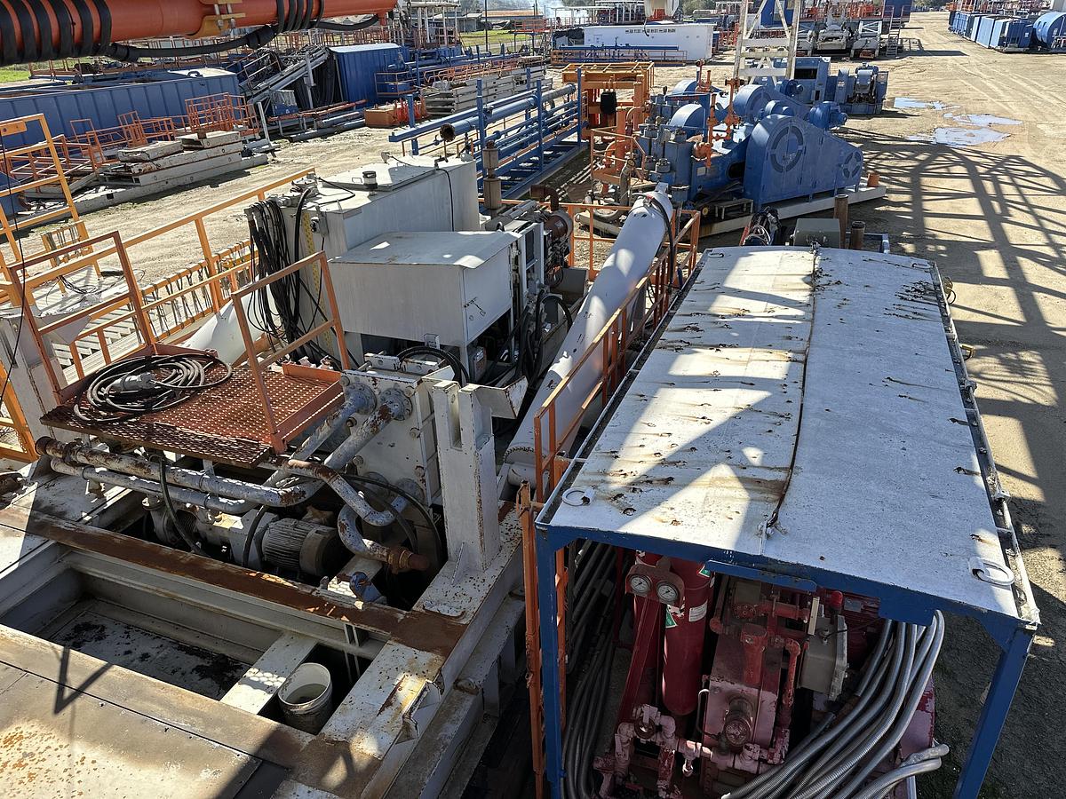 Used NOV IDEAL RIG 1500 HP WALKING DRILL RIG